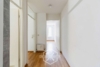 Freundliche 1,5-Zimmer-Wohnung mit TG-Stellplatz und Balkon - Flur